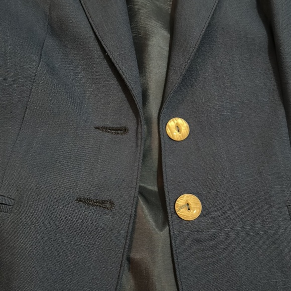 Vintage suit with skirt - Picture 2 of 8